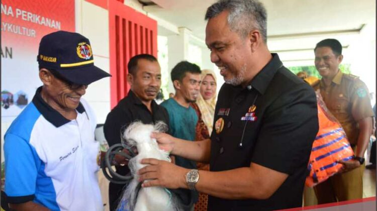 527 Nelayan di Lutim Dapat Bantuan Sarana dan Prasarana Perikanan