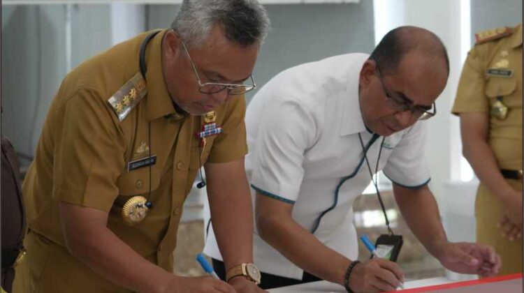 Bupati Budiman Tandatangani Kesepakatan Perlindungan Pekerja Rentan Dengan BPJS Ketenagakerjaan