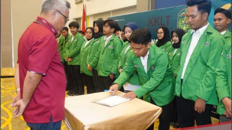 Bupati Budiman Lantik Pengurus Pusat IPMA Lutim 2023 – 2025