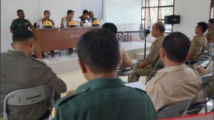 Kesbangpol Lutim Rapat Penetapan Lokasi Kampanye dan Pemasangan APK Pemilu 2024