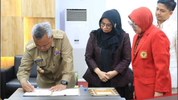 Investasi Sektor Pendidikan, Bupati Lutim Tandatangani NPHD Bersama Unhas dan Unanda Palopo