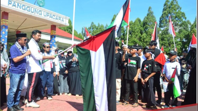 Wabup Lutim Lepas Rombongan Longmarch Aksi Bela Palestina