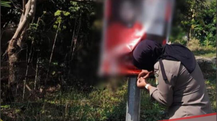 Langgar Perda, Satpol PP Tertibkan Naliho dan Banner