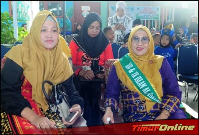 
					Hj. Sufriaty Resmikan PAUD dan TK Islam Al-Fazza Tomoni