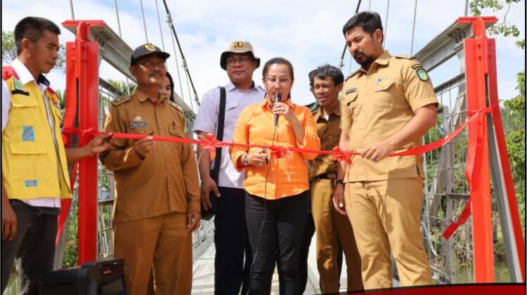 Hadiri Peresmian Jembatan, Akbar : Dampak Positifnya Sangat Besar bagi Perekonomian Masyarakat