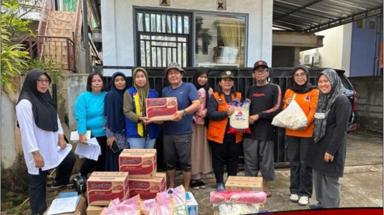 Pemkab Lutim Salurkan Bantuan Untuk Korban Angin Puting Beliung di Sorowako