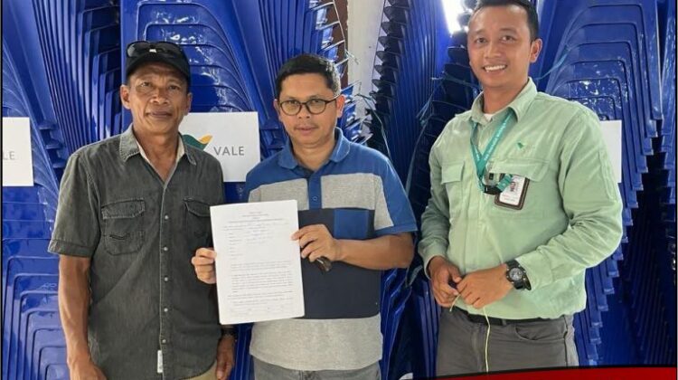 Vale Salurkan Bantuan 500 Kursi Untuk Gedung Serbaguna Sorowako