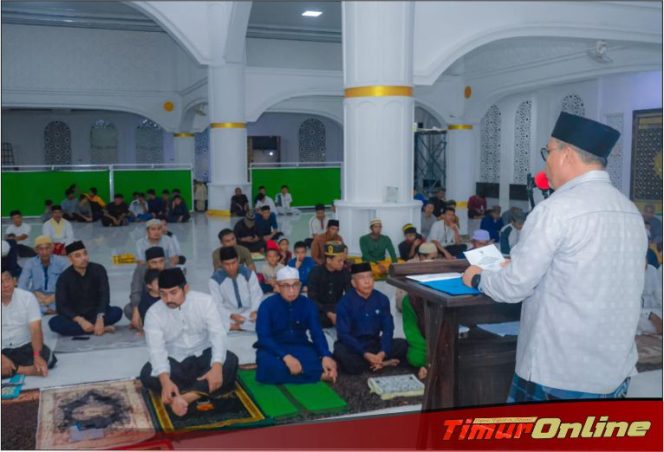 
					Tarawih Perdana di Masjid Agung Malili, Bupati Lutim Berpesan Perbanyak Ibadah
