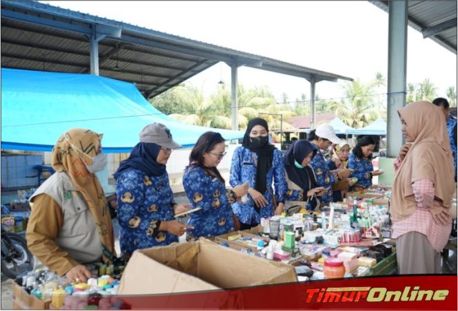 
					Petugas Temukan Produk Expire di Pasar Tomoni Timur