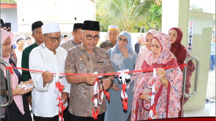 Bupati Lutim Resmikan Masjid Sartian Umar di Wotu