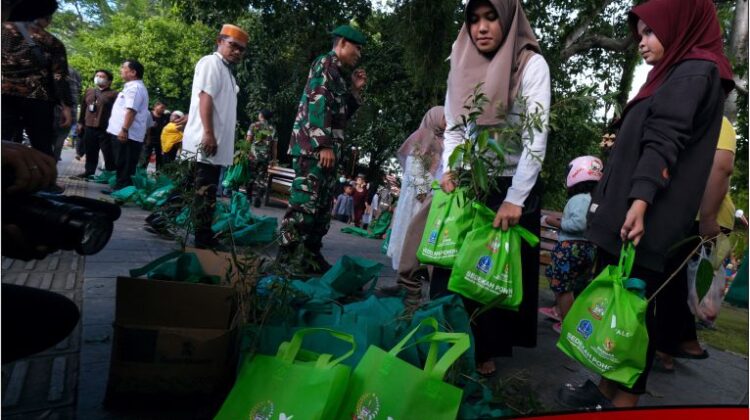 Pj Gubernur Sulsel Apresiasi PT Vale atas Dukungan Gerakan Sedekah Bibit dan Penghijauan