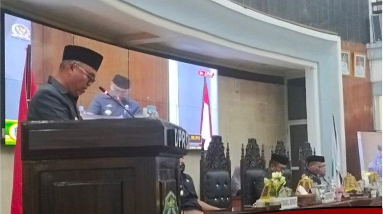 DPRD Lutim Gelar Paripurna Pandangan Umum Fraksi Terkait LKPj Bupati Lutim
