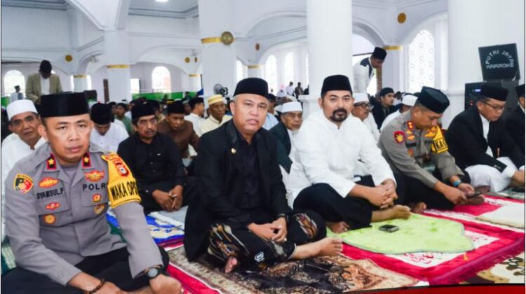 Momentum Hari Raya Idul Fitri, Bupati Lutim : Mari Kita Saling Memaafkan