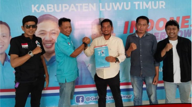 Diwakil Toda Sorowako, Akbar Laluasa Ambil Formulir Cawabup di Partai Gelora