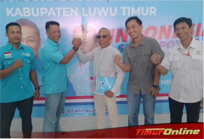 
					H. Syamsu Wakili Budiman Ambil Formulir di DPD Partai Gelora