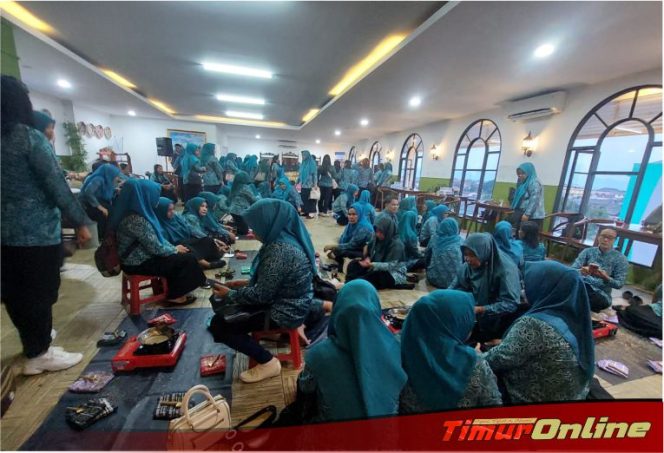 
					TP PKK Kecamatan dan Desa se Kabupaten Lutim Study Tiru ke Yogyakarta