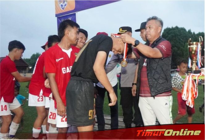 
					Wotu FC Juara I Turnamen Sepakbola Wotu Cup, Ini Pesan Bupati Lutim