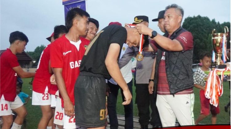 Wotu FC Juara I Turnamen Sepakbola Wotu Cup, Ini Pesan Bupati Lutim