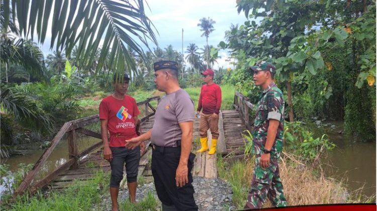 Camat Angkona Tinjau Saluran Pembuangan Manakai, Upaya Atasi Banjir di Desa Solo