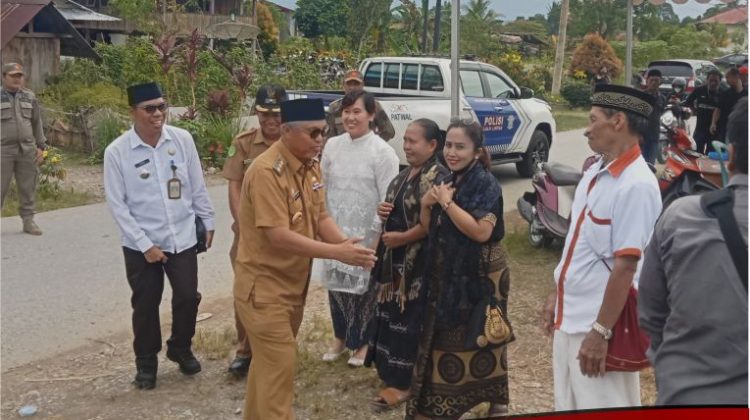 Melayat di Desa Pattengko, Budiman: “Duka Masyarakat Adalah Duka Pemerintah”