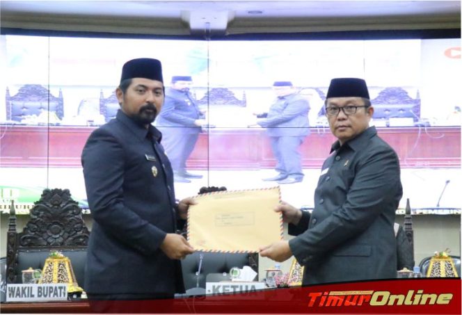 
					DPRD Lutim Terima 1 Buah ranperda Tahap II Tahun 2024