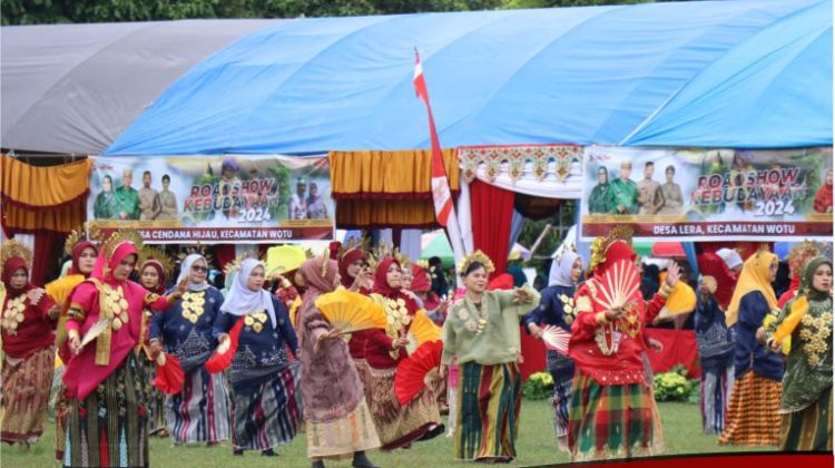 350 Penari Padduppa Ramaikan Roadshow Kebudayaan di Kecamatan Wotu