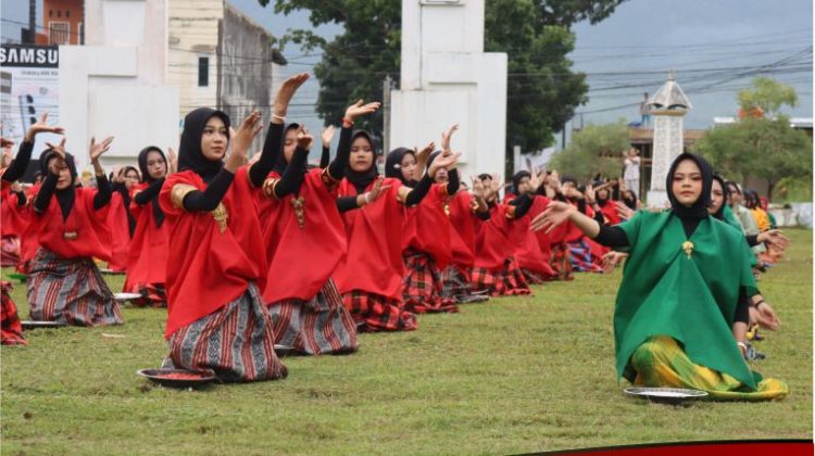 1000 Siswa SMA/SMK se-Lutim Ikuti Festival Sulsel Menari