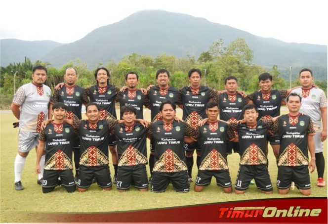 
					Diskopar-KB Lolos ke Semifinal Sepakbola Bupati Lutim Cup Antar Instansi