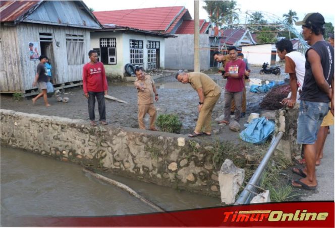 
					Tinjau Lokasi Terdampak Banjir, Bupati Instruksikan OPD Terkait Lakukan Penanganan