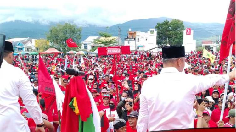 Bukti Kecintaan, Puluhan Ribu Warga Luwu Timur Padati Deklarasi Budiman-Akbar