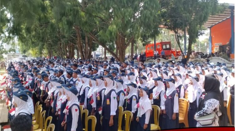 1000 Siswa SMP se-Kecamatan Malili Semarakkan Uacara HUT RI ke-79