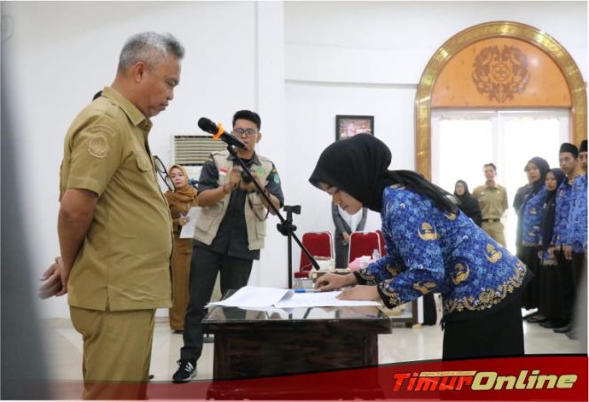 
					Bupati Budiman Ambil Sumpah dan Janji 162 ASN Guru dan PPPK