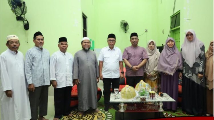 Bupati Luwu Timur jadi Narasumber pada Acara Sekolah Orang Tua