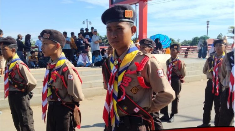 SMPN 1 Malili Juara I dan III Lomba Gerak Jalan se-Kecamatan Malili