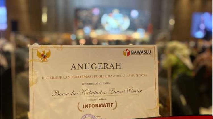Bawaslu Luwu Timur Raih Predikat Informatif pada Anugerah Keterbukaan Informasi Publik Bawaslu 2024