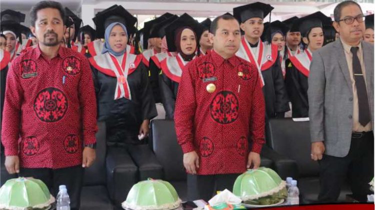 Hadiri Senat Terbuka Stikes Batara Guru Soroaka, Jayadi Nas : Jangan Berhenti Belajar