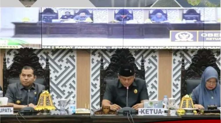 DPRD Lutim Terima Ranperda APBD Tahun 2025.