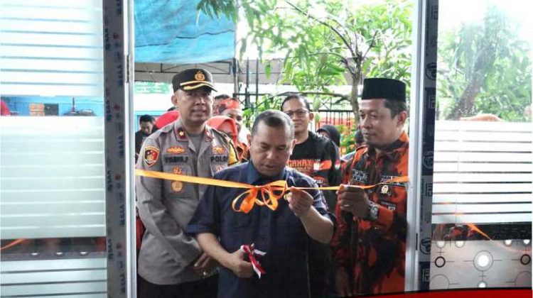 Bupati Jayadi Resmikan Sekretariat MPC Pemuda Pancasila Lutim