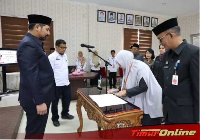 
					Akbar Ambil Sumpah Tujuh Pejabat Fungsional Luwu Timur