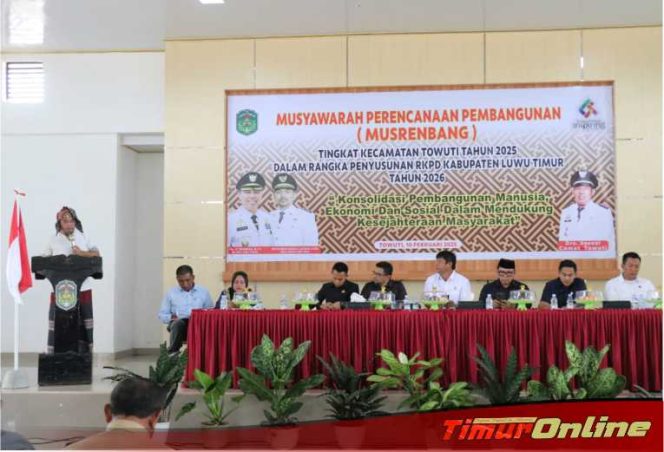 
					RKPD 2026 Mulai Disusun, Staf Ahli Bupati Buka Musrenbang Kecamatan Towuti