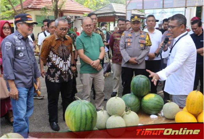 
					Sekda Lutim Hadiri Pasar Murah Kejari Luwu Timur