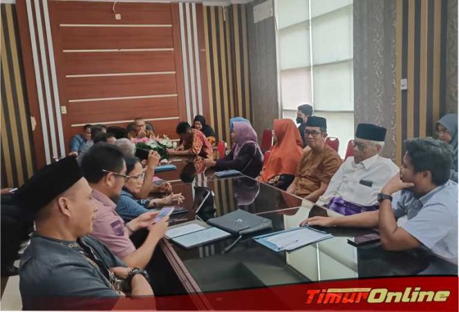 
					Masyarakat Adat Cerekang Tegaskan Tolak PT. PUL, Amdalnya Perlu Dievaluasi