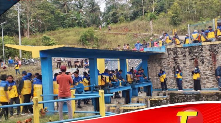 Tak Diakomodir Dalam PPPK, Ratusan Petugas Irigasi di Luwu Timur Tutup Bendung