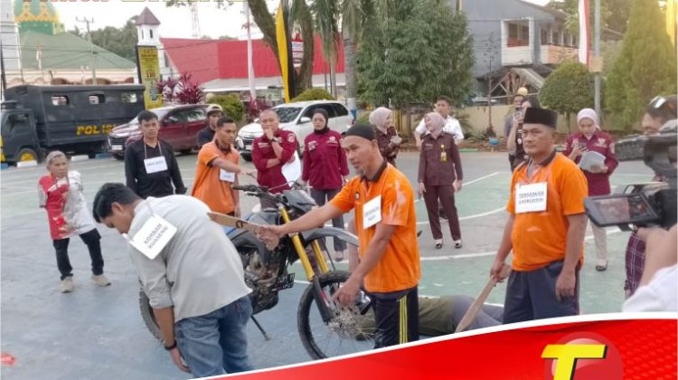 Polisi Rekon Kasus Pem****han di Parumpanai, Ada Beda BAP dengan Pengakuan Tersangka