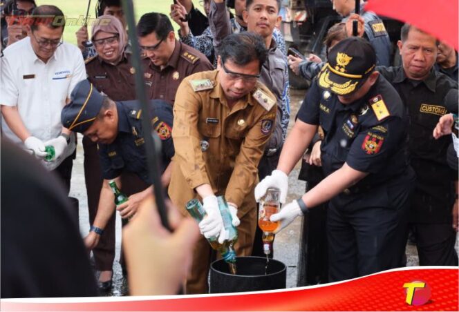 
					Hasil Penindakan Setahun Terakhir, Bea Cukai Malili Musnahkan Jutaan Batang Rokok Ilegal