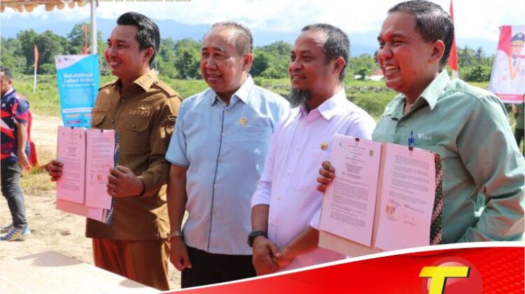 Vale Hibahkan Satu Unit Excavator ke Pemda Luwu Utara