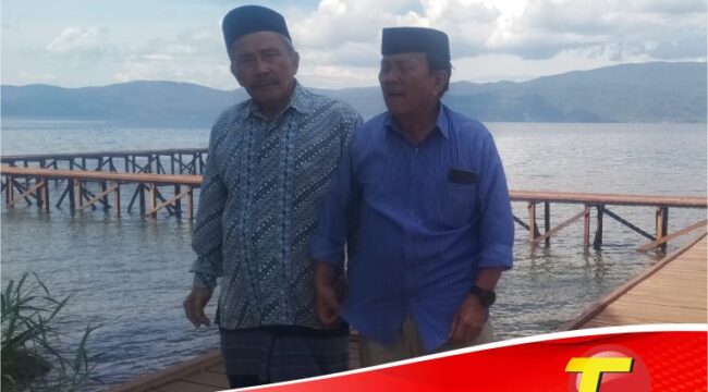 H. Abutar Ranggo didampingi tokoh masyarakat lainnya, Dahlan