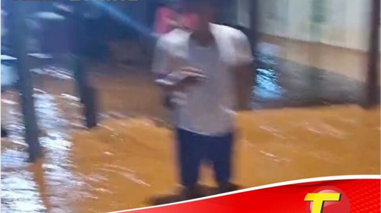 Banjir di Desa Baruga Rendam Rumah Warga : Lumpur Lapindo