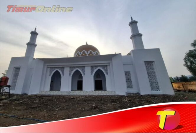 
					Proyek Islamic Center di Libukang Mandiri Disorot Warga, Atap Penyok