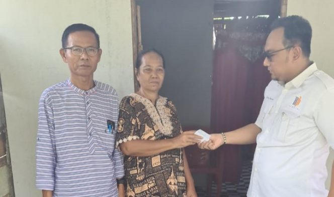 
					Reses di Beringin Jaya, Legislator Hanura Berikan Bantuan ke Warga